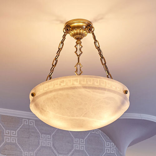 Chandeliers / Pendant Lights